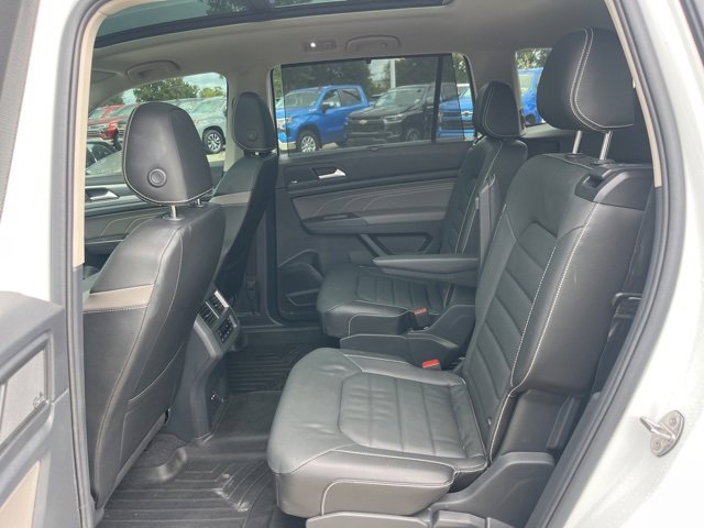 Used 2023 Volkswagen Atlas SEL Premium image 36