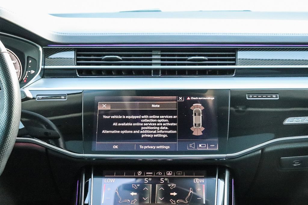 Used 2022 Audi S8 AWD/4WD image 16