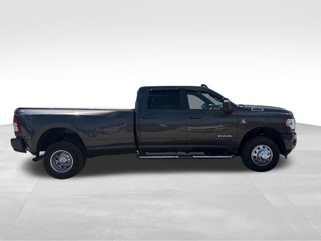 Used 2024 RAM 3500 Big Horn w/ Sport Appearance Package AWD/4WD image 6