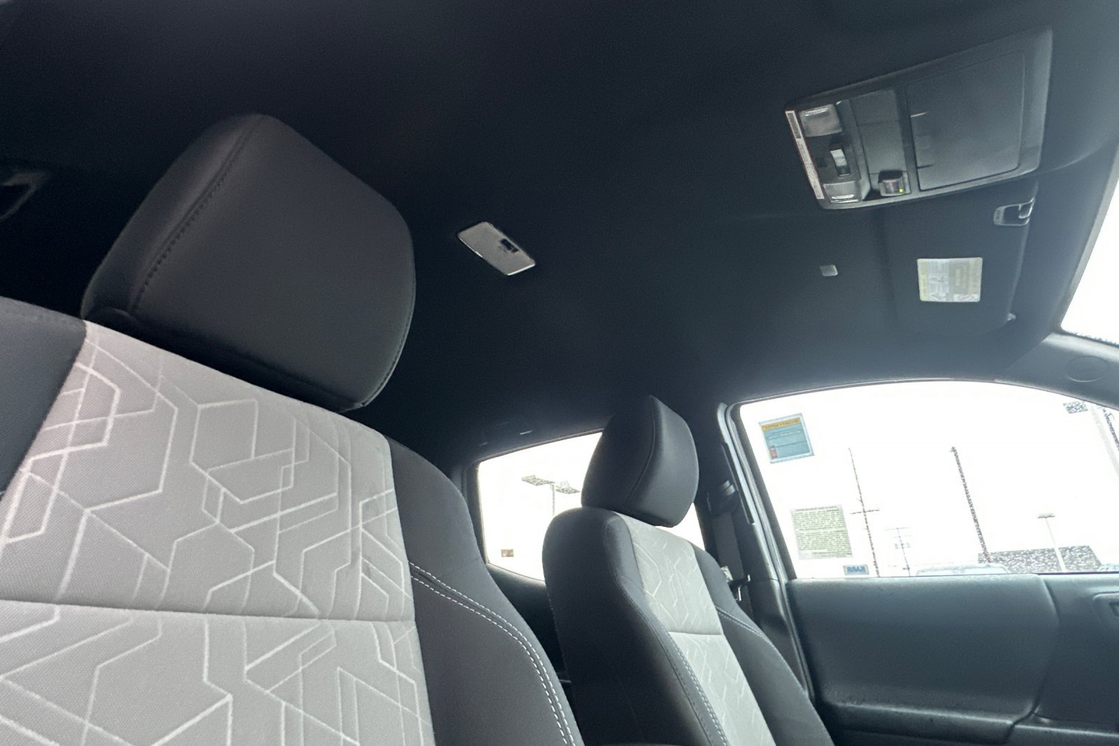 Used 2021 Toyota Tacoma TRD Sport w/ Technology Package image 20