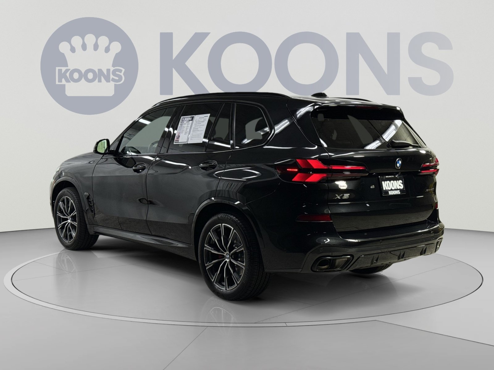 Used 2024 BMW X5 xDrive40i w/ M Sport Package AWD/4WD image 18