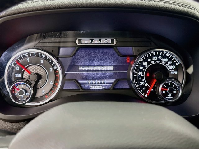 Used 2022 RAM 3500 Laramie AWD/4WD image 12