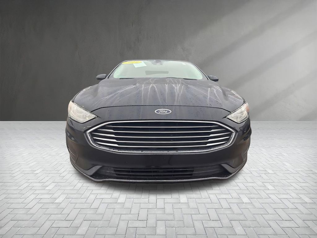 Used 2019 Ford Fusion SE image 10