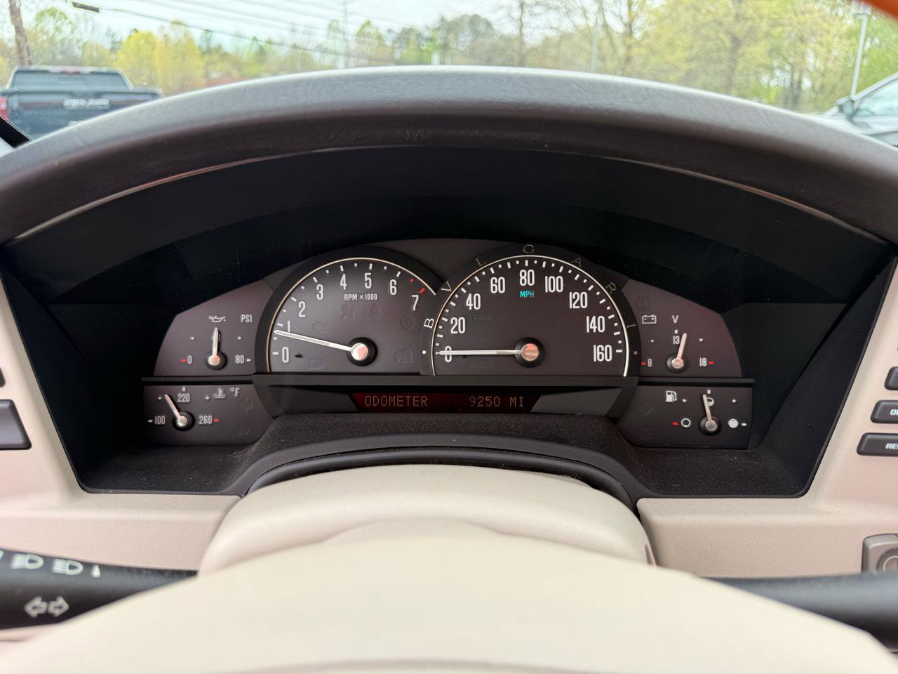 Used 2006 Cadillac XLR image 12