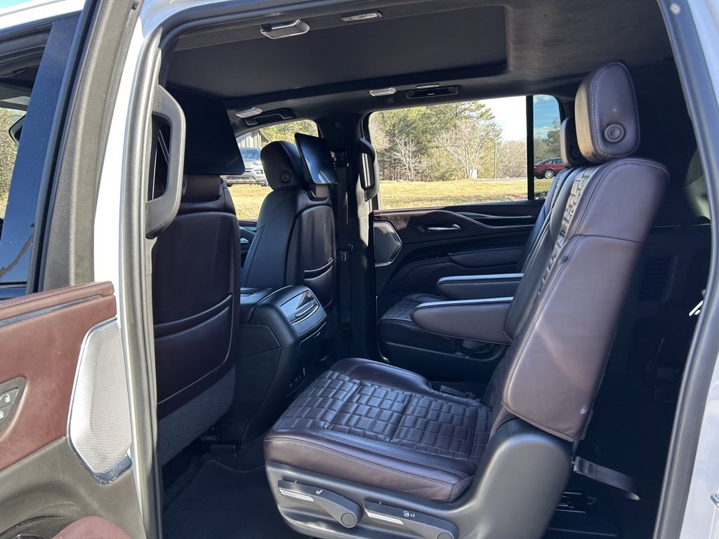 Used 2023 Cadillac Escalade ESV Sport Platinum image 42