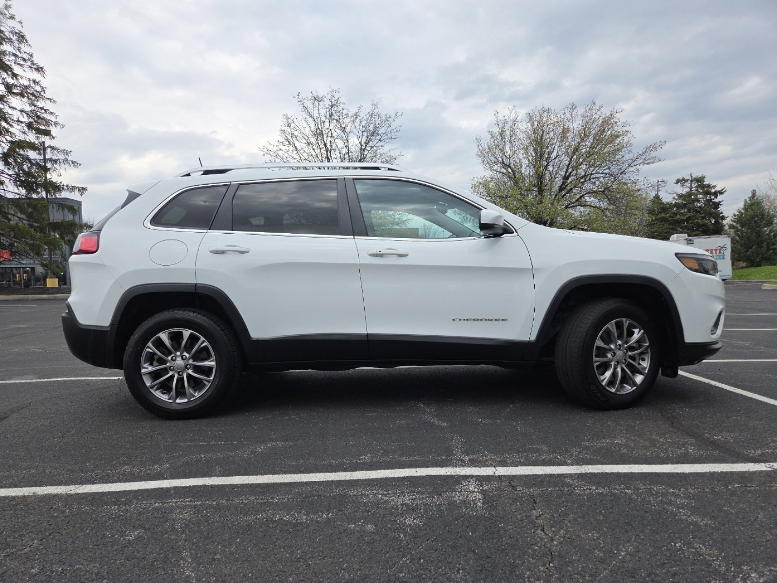 Used 2021 Jeep Cherokee Latitude Lux image 19
