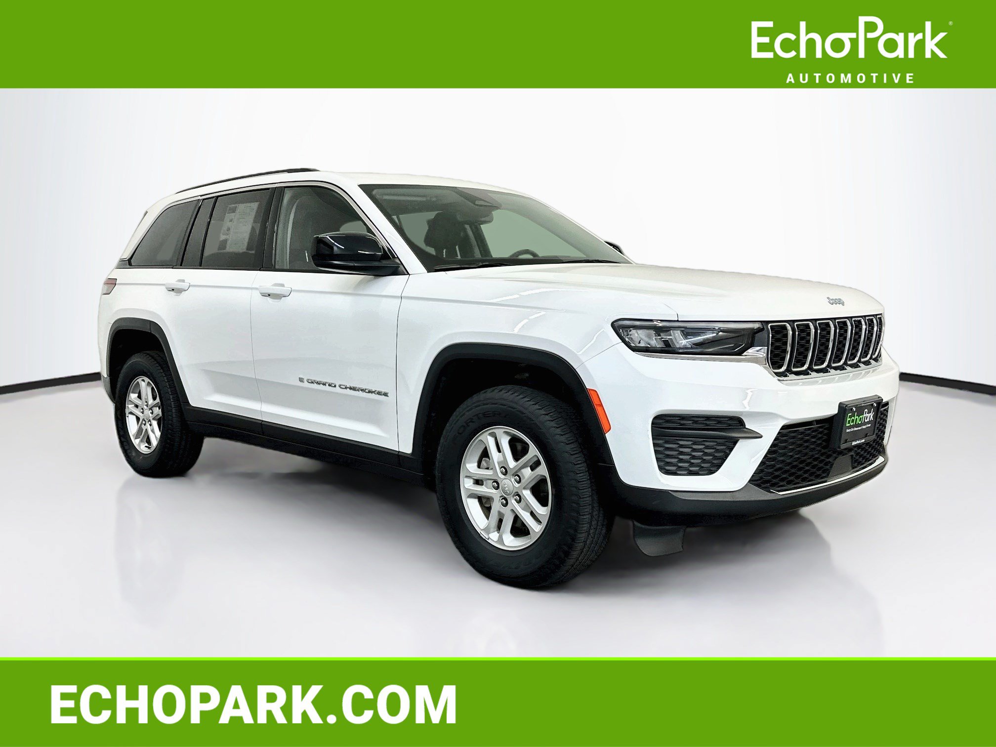 Used 2023 Jeep Grand Cherokee Laredo w/ Luxury Tech Group I