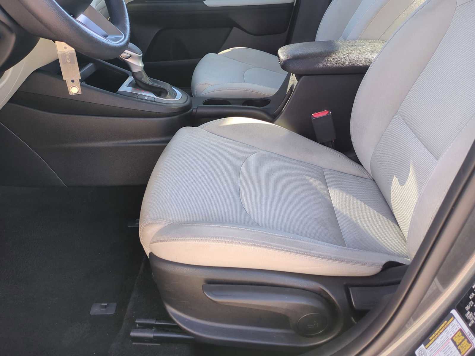 Used 2023 Kia Forte LXS w/ LXS Technology Package image 17