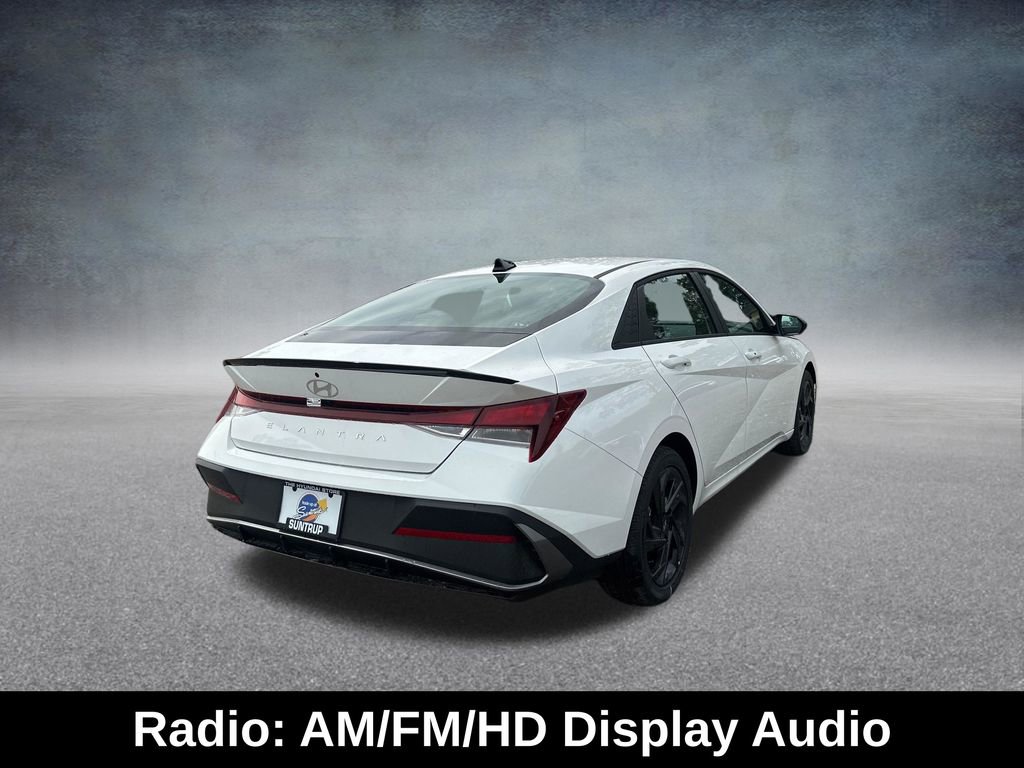 Used 2026 Hyundai Elantra Sport FWD image 5