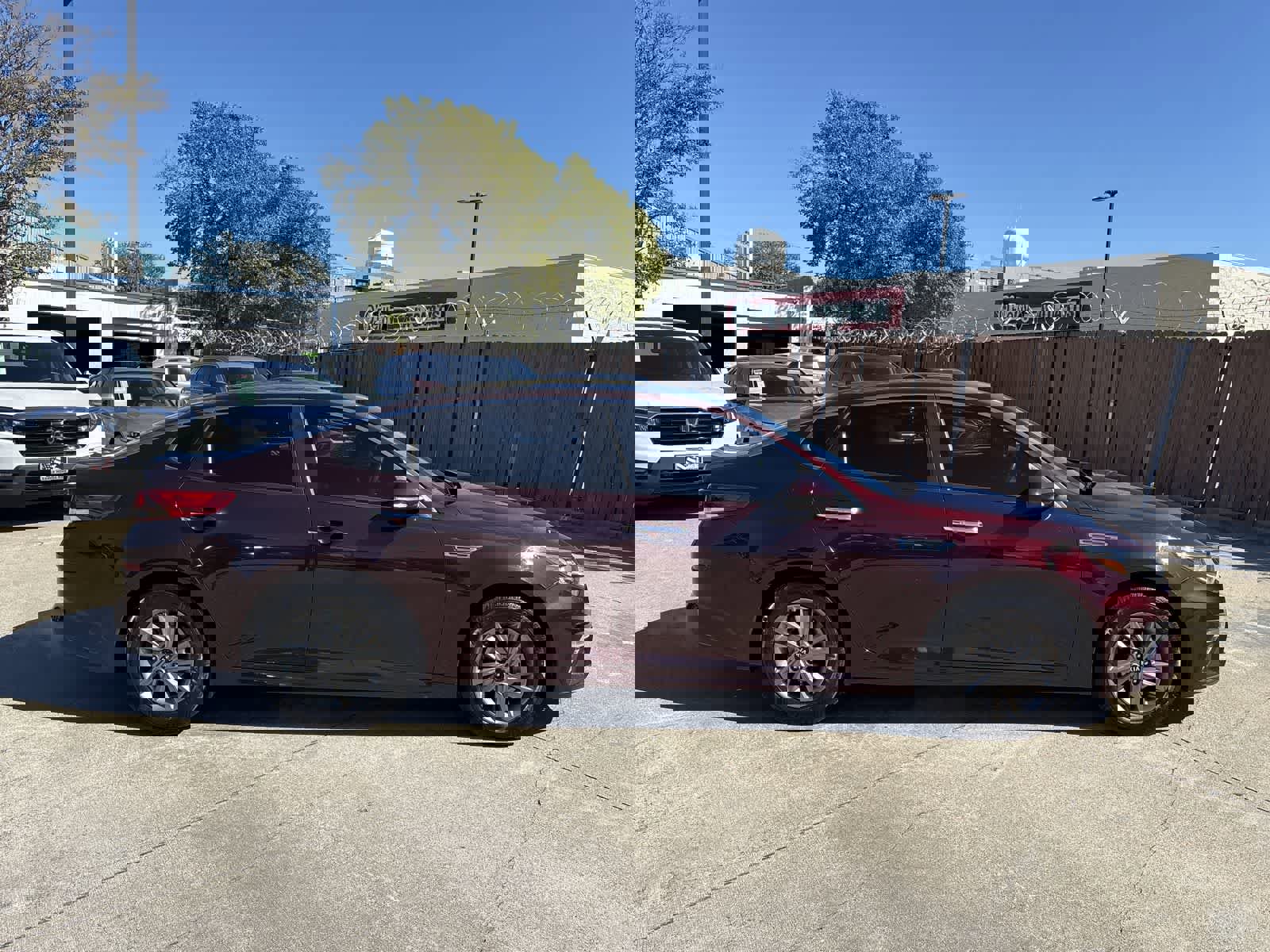 Used 2020 Kia Optima LX image 23