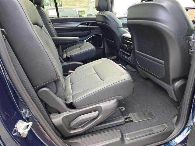 New 2026 Jeep Grand Wagoneer Limited AWD/4WD image 13
