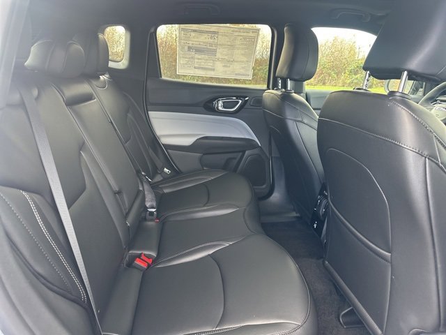 New 2026 Jeep Compass Limited image 9