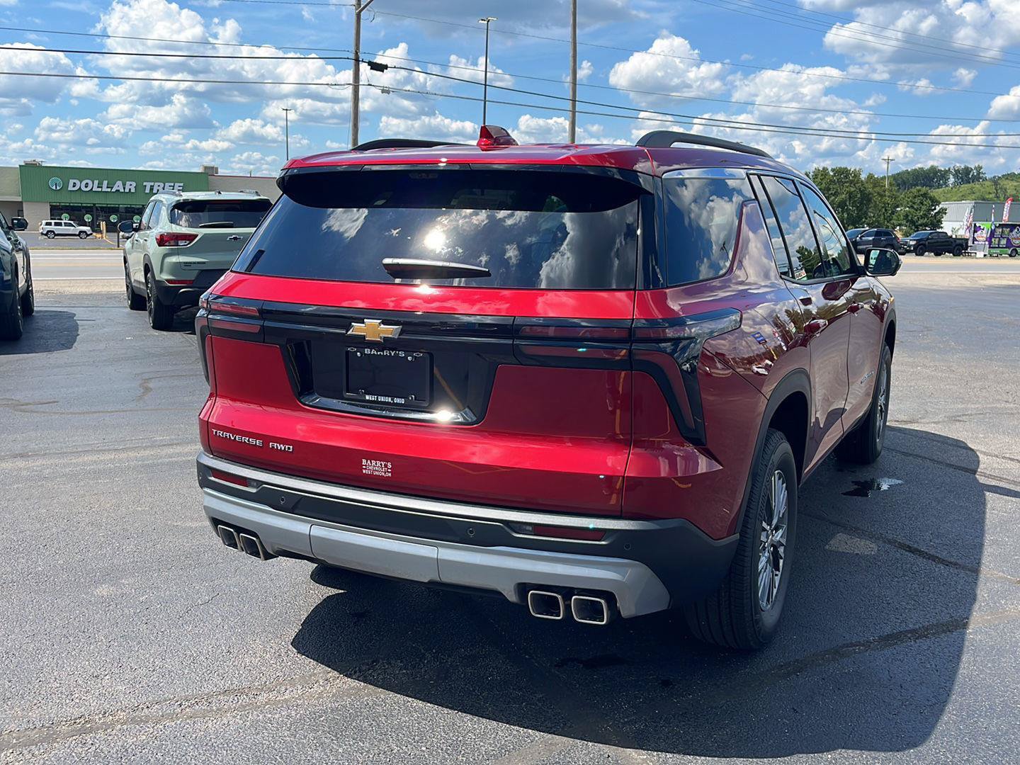 New 2026 Chevrolet Traverse LT w/ Driver Confidence Package AWD/4WD image 5