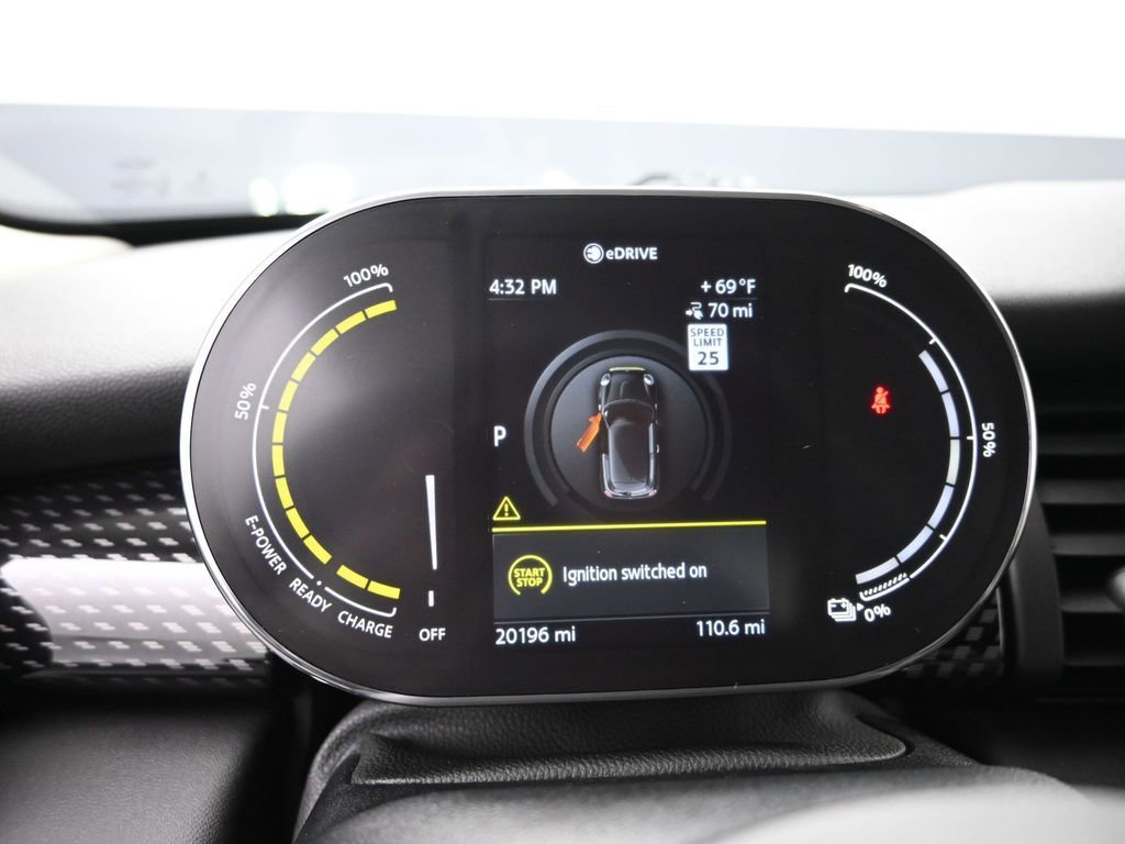 Used 2020 MINI Cooper SE w/ 6.5" Touchscreen Package image 16