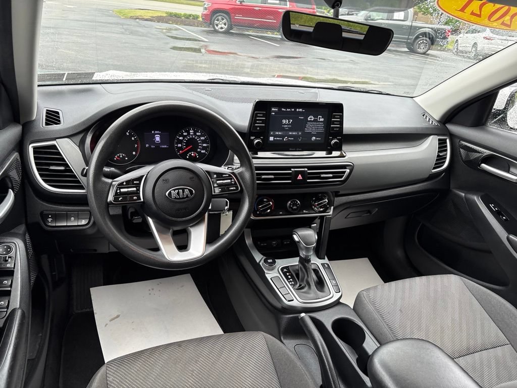 Used 2021 Kia Seltos LX AWD/4WD image 11