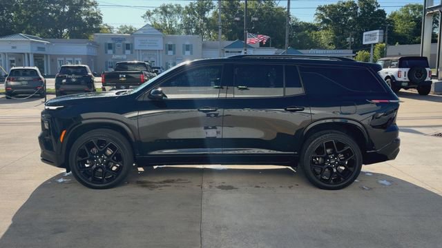 Used 2024 Chevrolet Traverse RS w/ LPO, Floor Liner Package AWD/4WD image 6