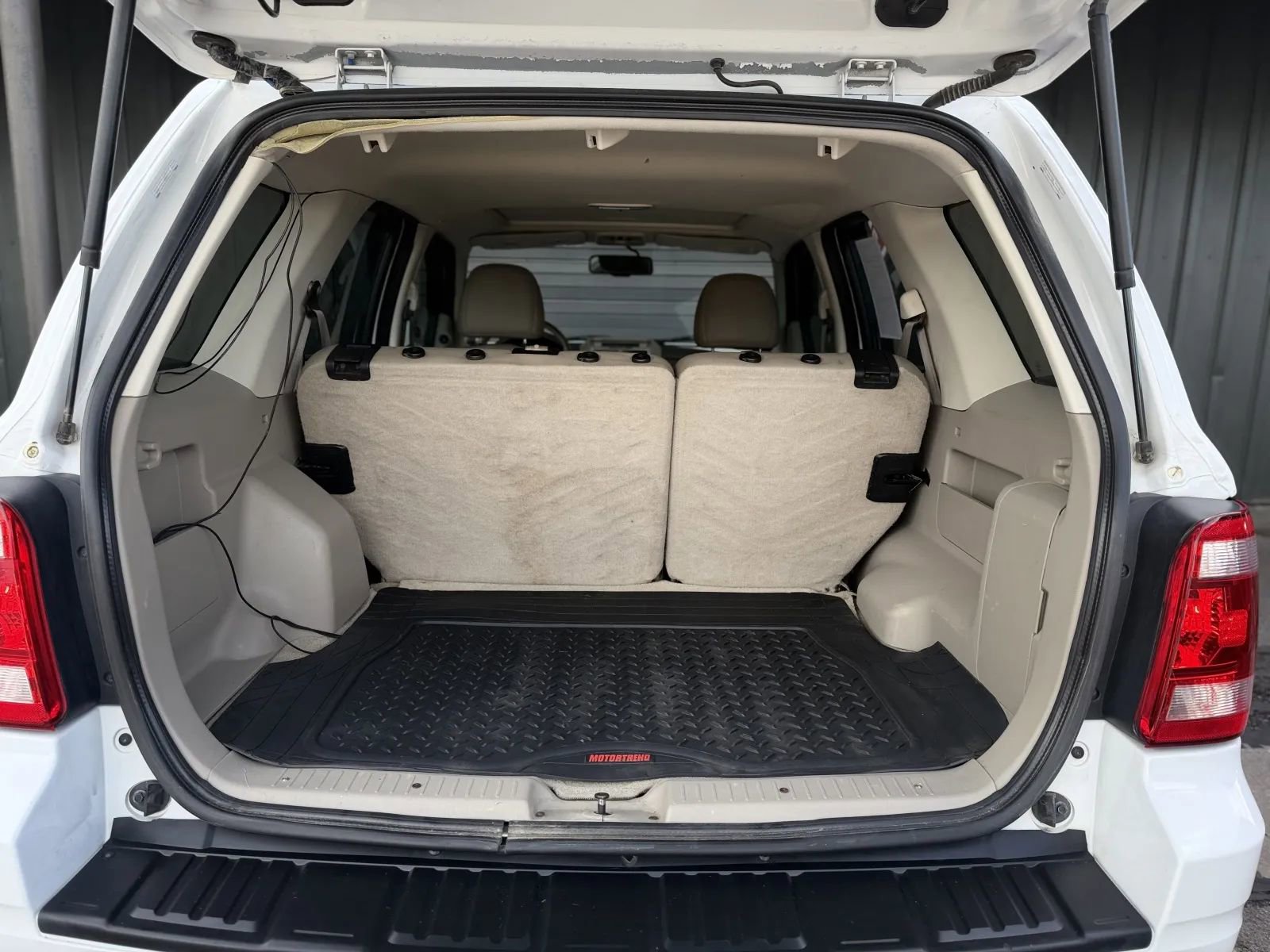 Used 2008 Ford Escape XLT image 16