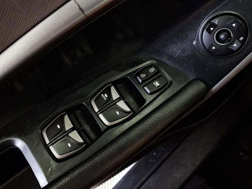 Used 2014 Hyundai Santa Fe Sport w/ Popular Equipment Package 02 FWD image 25