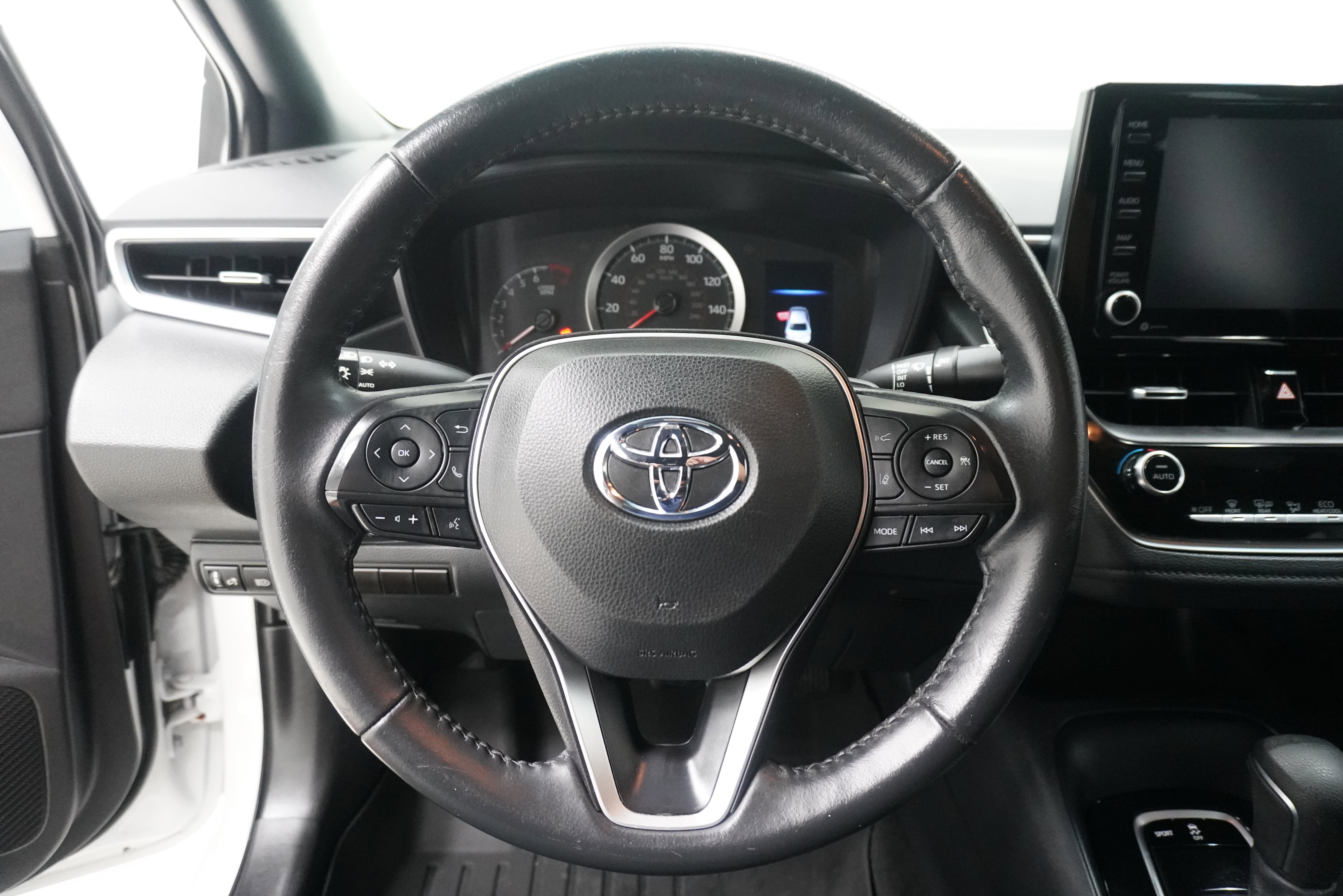 Used 2022 Toyota Corolla SE FWD image 14