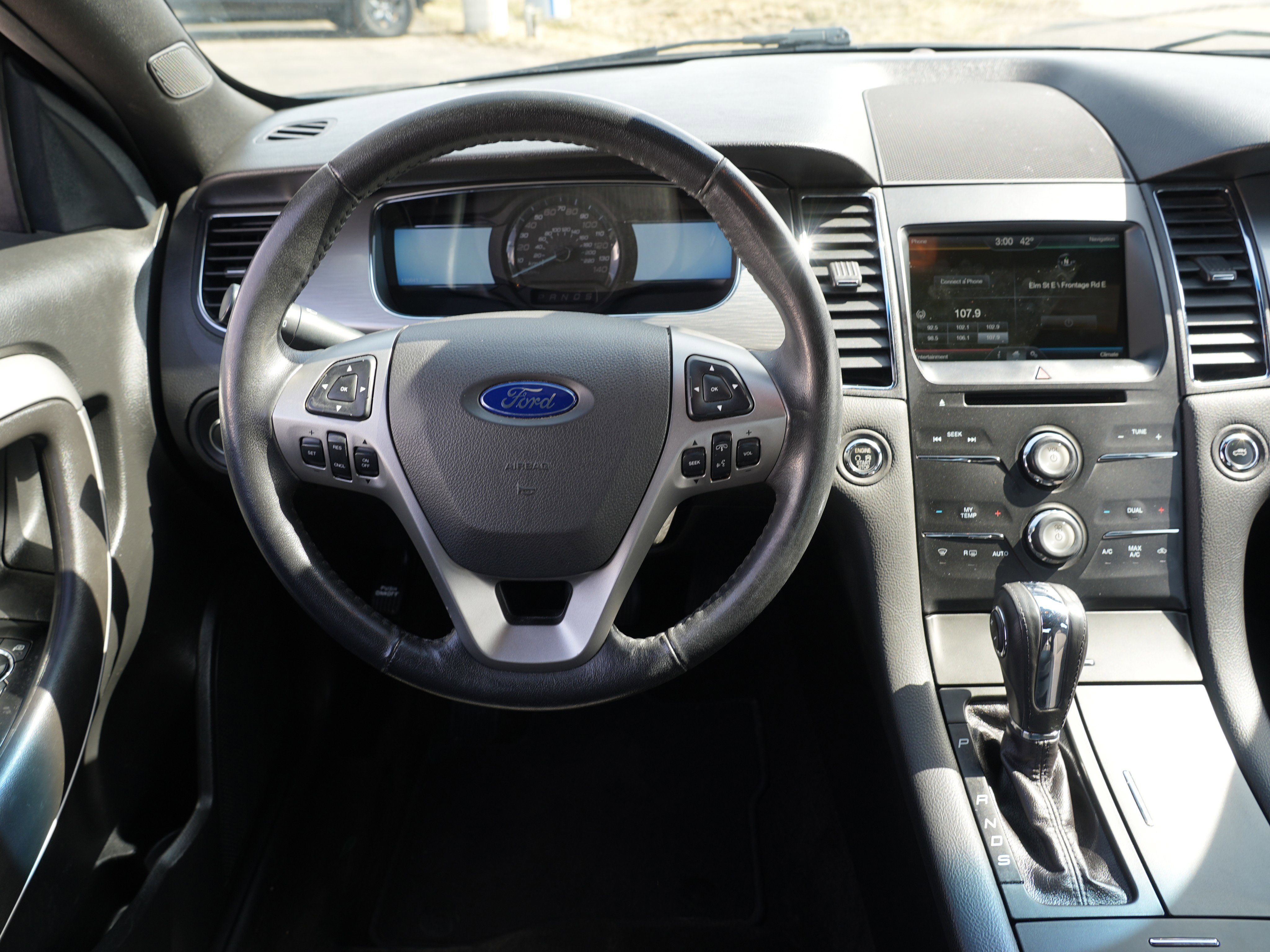 Used 2015 Ford Taurus SEL w/ Equipment Group 201A image 22