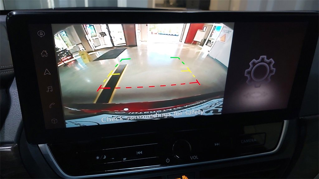 Used 2024 Nissan Altima 2.5 SV w/ SV Premium Package image 22