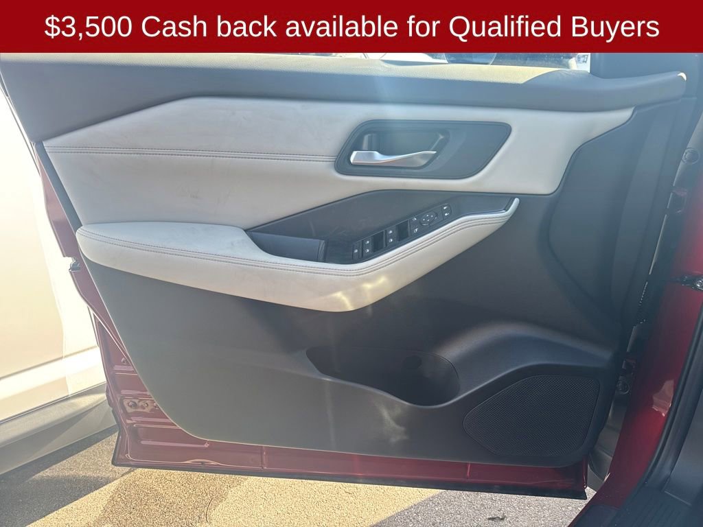 New 2026 Nissan Rogue Dark Armor image 12