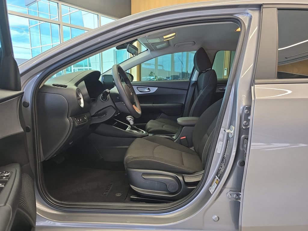 Used 2024 Kia Forte LXS w/ LXS Technology Package image 10