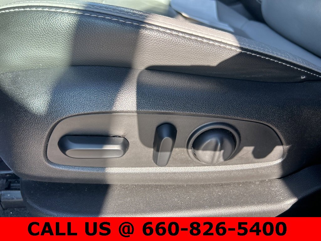 Used 2018 Chevrolet Equinox Premier image 19