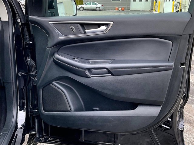 Used 2023 Ford Edge SEL w/ Convenience Package image 19
