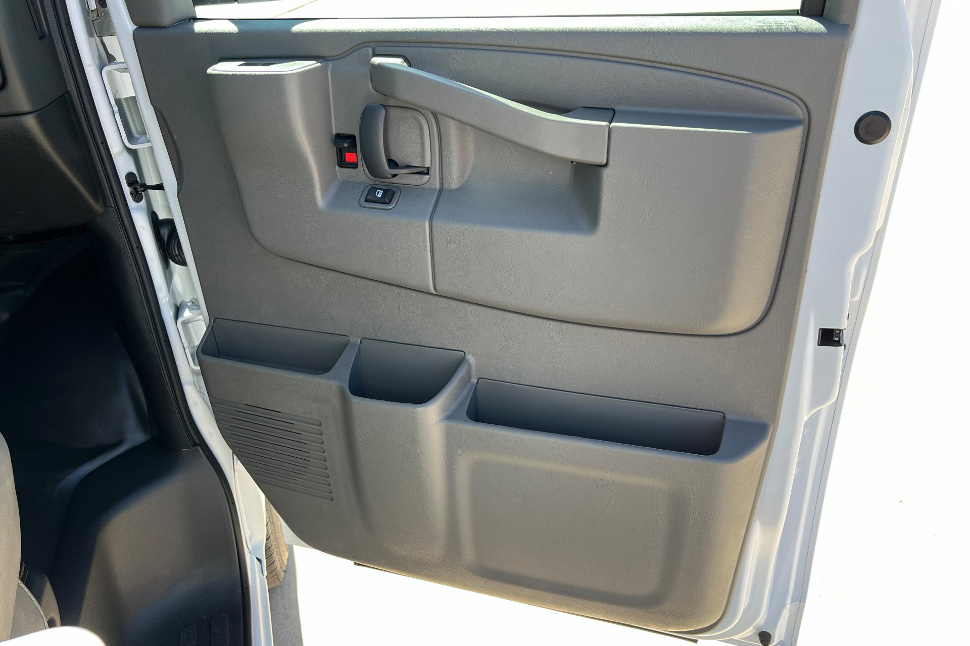 New 2025 Chevrolet Express 3500 Extended w/ Driver Convenience Package image 22