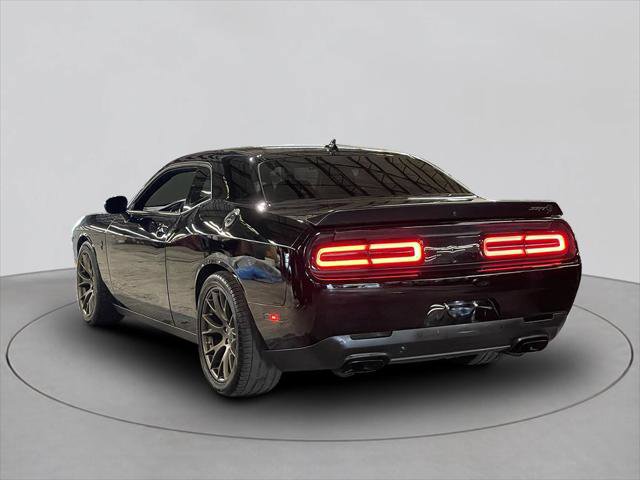 Used 2016 Dodge Challenger SRT Hellcat RWD image 6