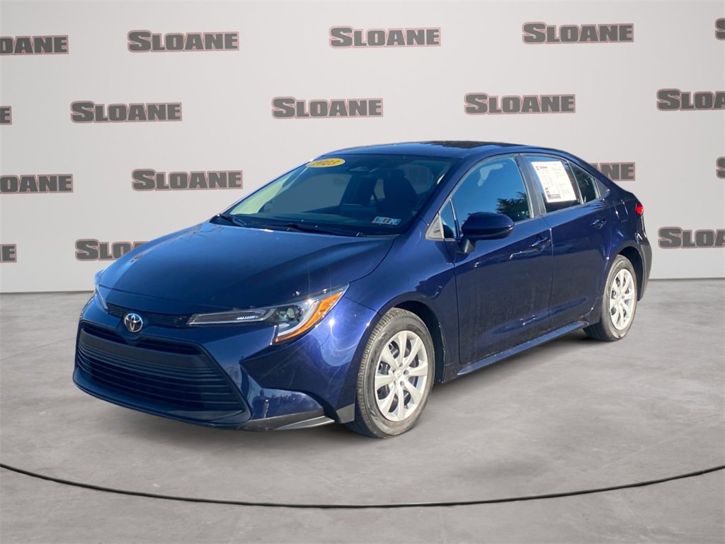 Used 2023 Toyota Corolla LE image 1