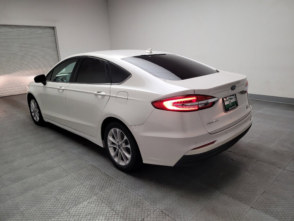 Used 2020 Ford Fusion SE FWD image 5