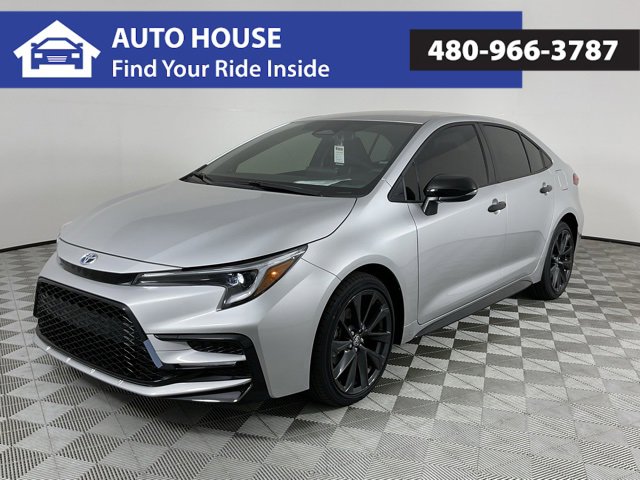 Used 2025 Toyota Corolla SE image 1