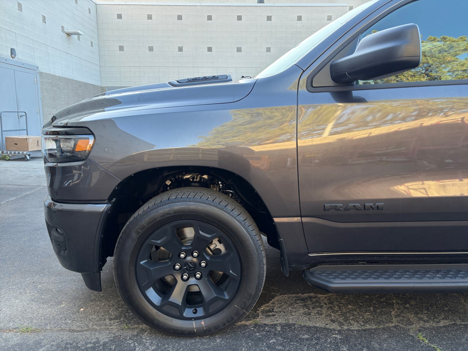 New 2026 RAM 1500 Express AWD/4WD image 10