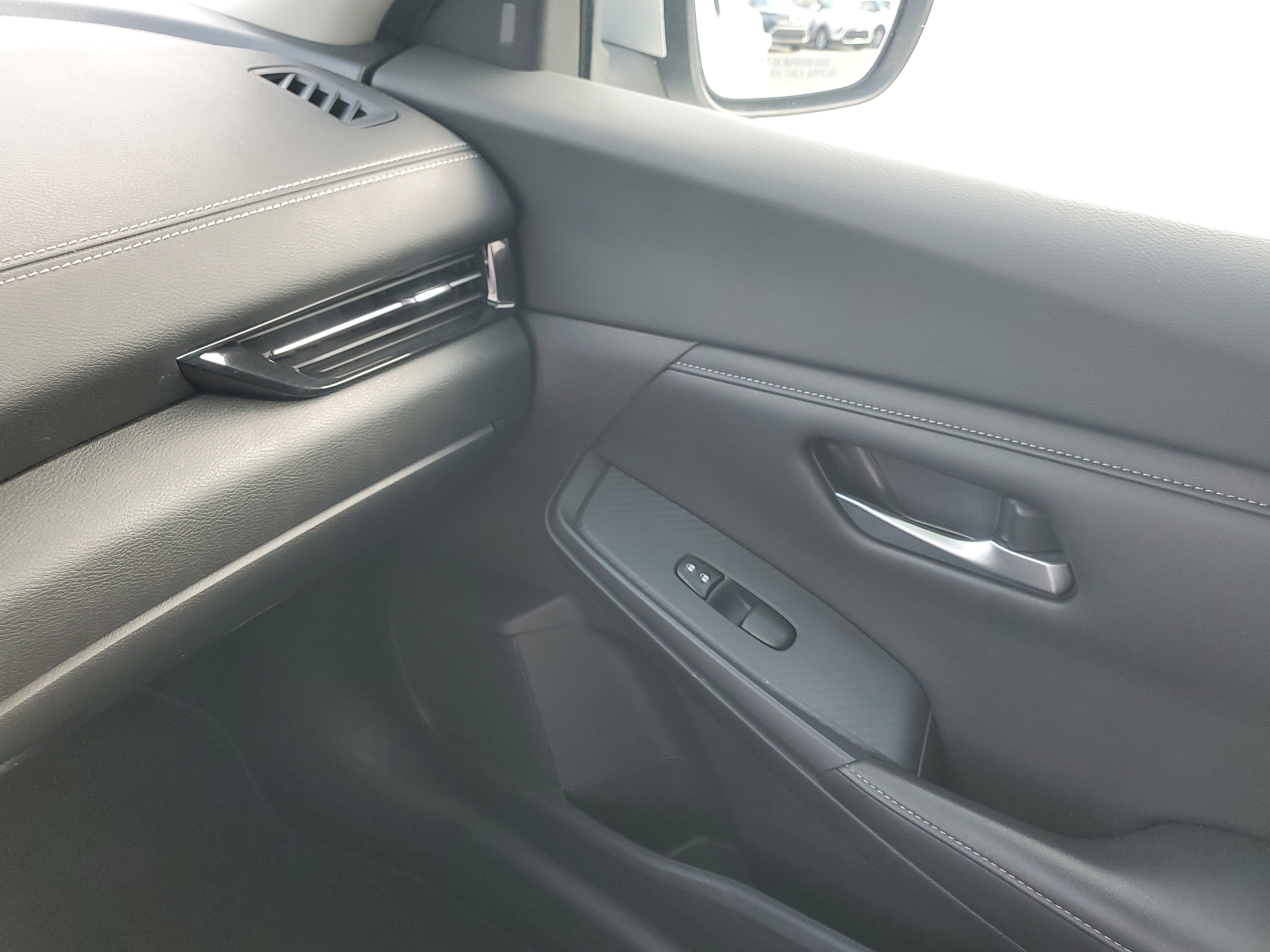 Used 2020 Nissan Sentra SV image 29