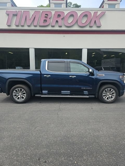 Used 2023 GMC Sierra 1500 Denali AWD/4WD image 3