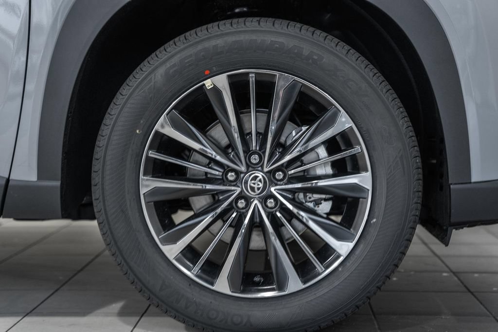New 2026 Toyota Grand Highlander AWD Hybrid image 16