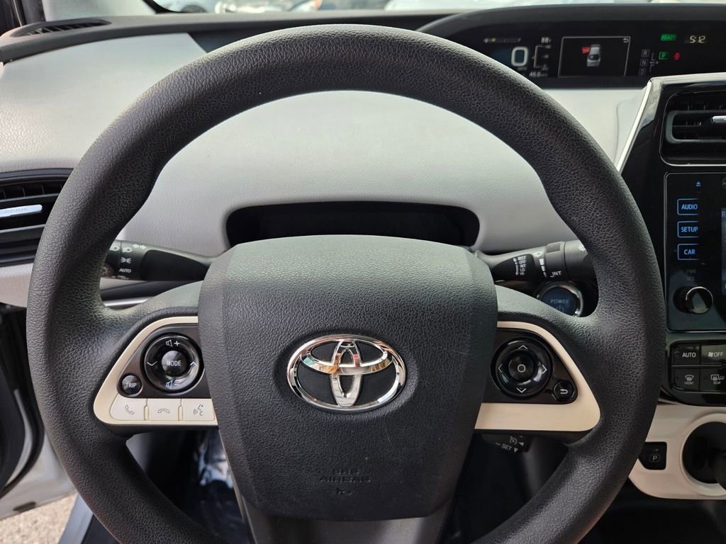 Used 2016 Toyota Prius Four image 30