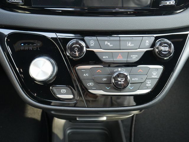 New 2026 Chrysler Voyager LX FWD image 17