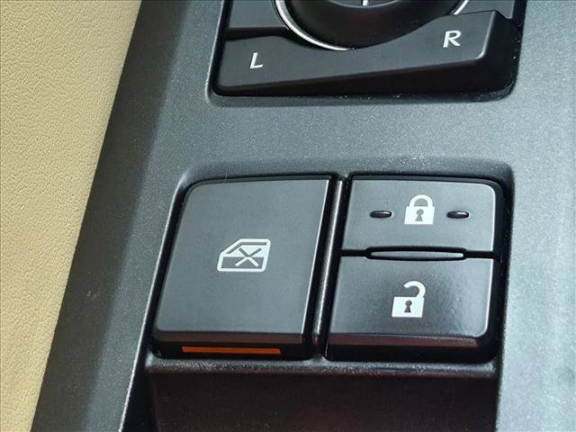 Used 2018 Lexus NX 300h AWD w/ Comfort Package image 13