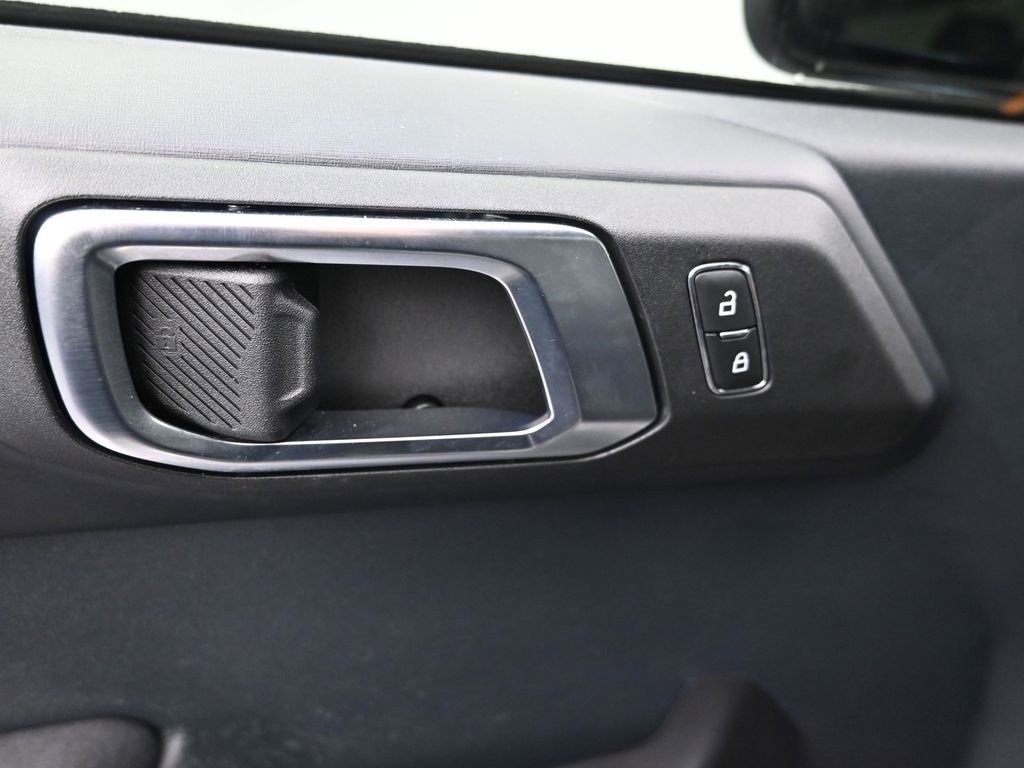 Certified 2024 Ford Bronco Badlands image 11