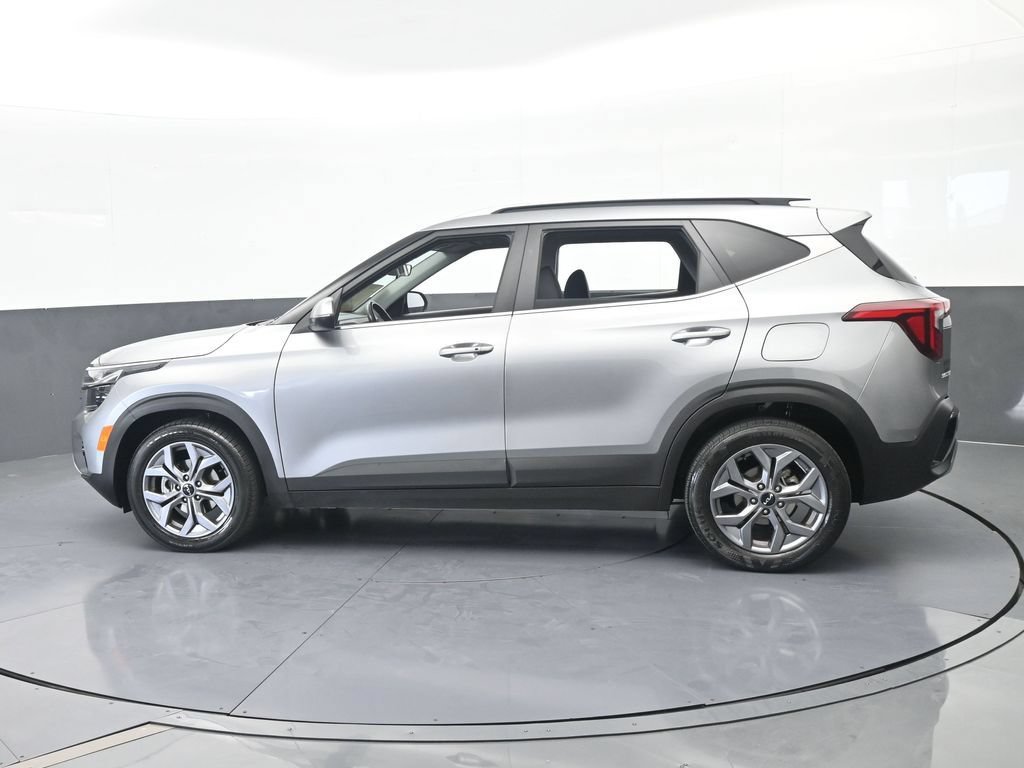 Used 2024 Kia Seltos S FWD image 3
