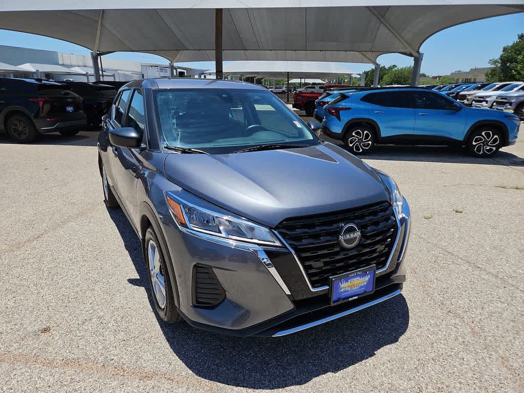Used 2023 Nissan Kicks S FWD video 2