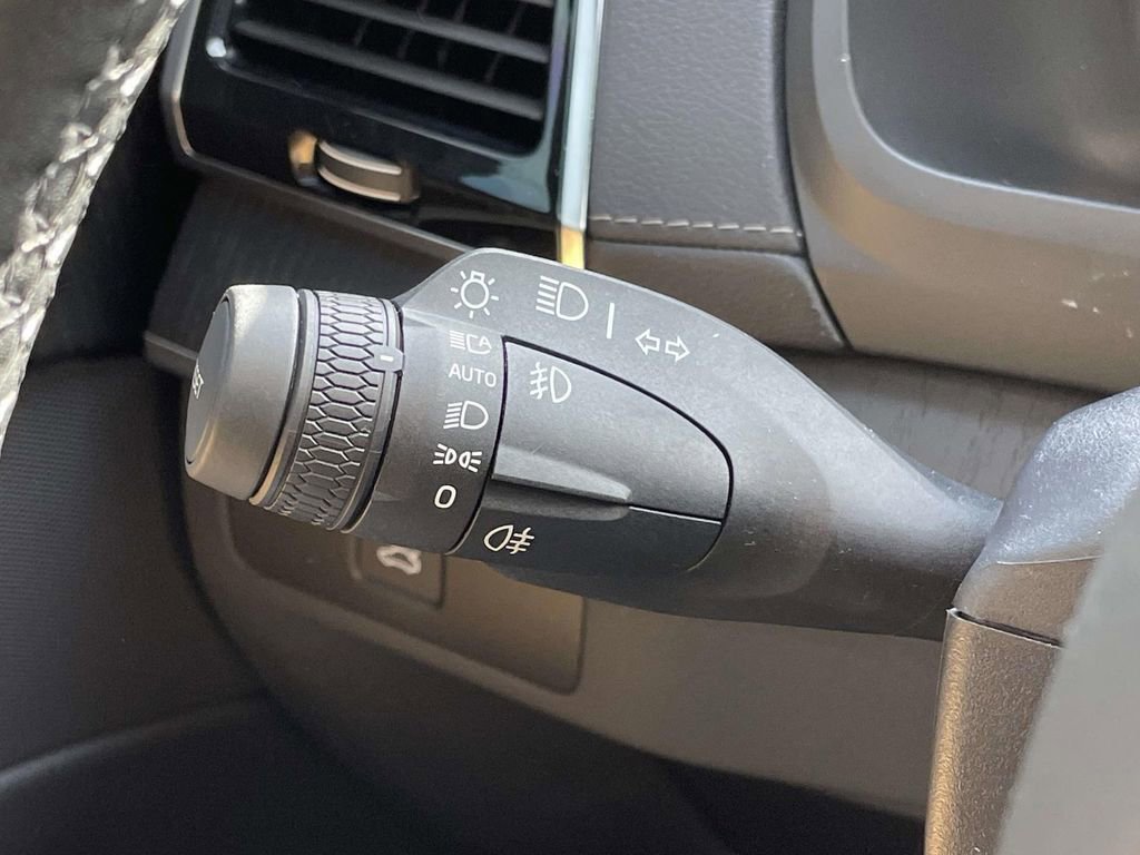 Used 2025 Volvo XC90 B6 Ultra w/ Protection Package image 13