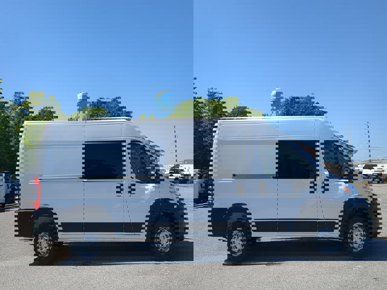 New 2026 RAM ProMaster 2500 w/ Premium Convenience Group image 2