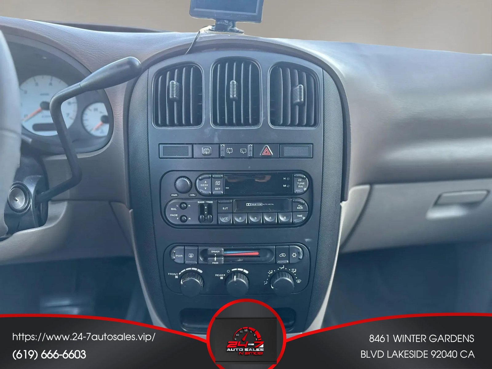 Used 2002 Dodge Grand Caravan Sport FWD image 16