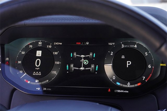 Used 2023 Land Rover Range Rover SE image 32