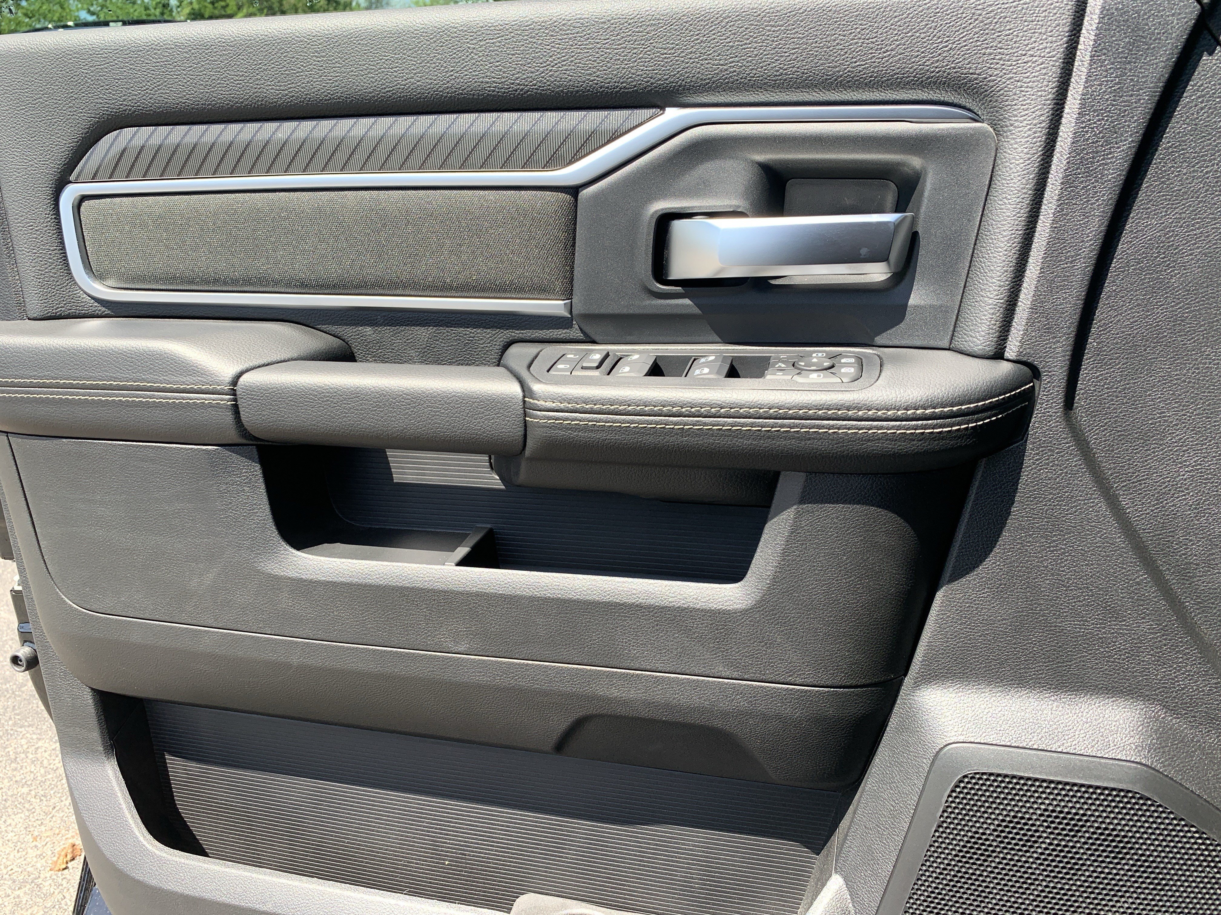 New 2026 RAM 3500 Big Horn AWD/4WD image 12