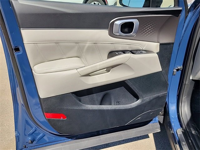 New 2025 Kia Sorento SX image 10